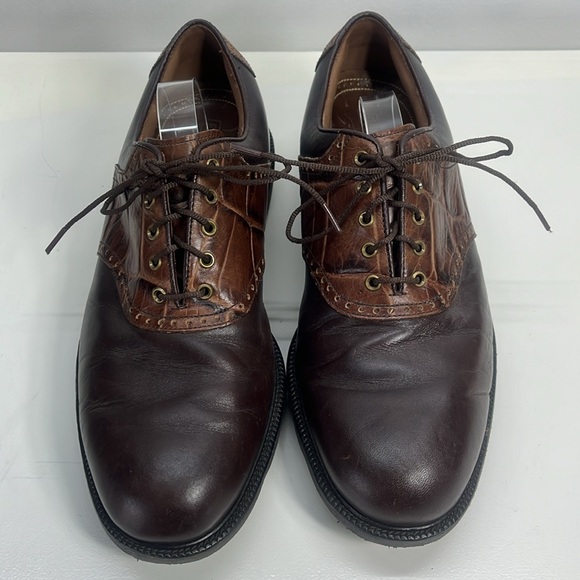 FootJoy ICON Brown & Tan Leather Oxford Style Spike Golf Shoe - Picture 3 of 10